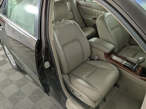 Used 2003 Toyota Camry LE image 24