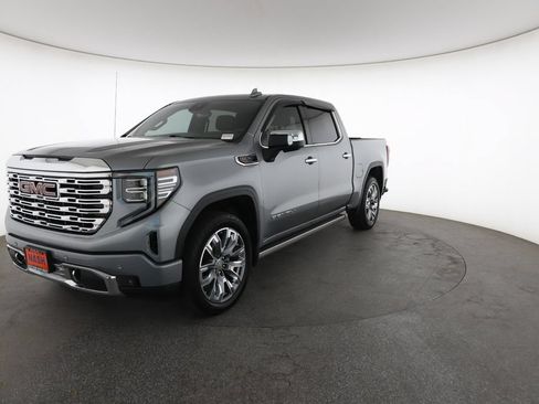 Used 2024 GMC Sierra 1500 Denali w/ Denali Reserve Package AWD/4WD image 5