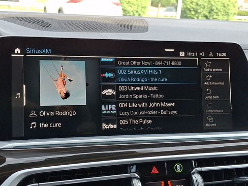 Used 2021 BMW X7 M50i AWD/4WD image 19