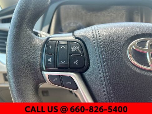Used 2020 Toyota Sienna LE AWD/4WD image 19
