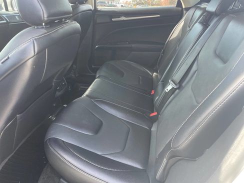 Used 2018 Ford Fusion Titanium image 8