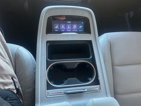New 2026 Lincoln Navigator Reserve AWD/4WD image 17
