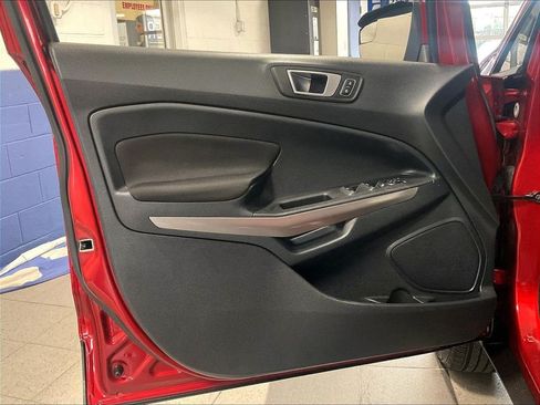 Used 2019 Ford EcoSport SE w/ Interior Protection Package FWD image 9