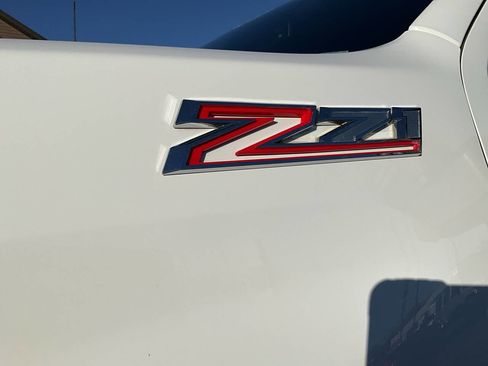 Used 2020 Chevrolet Silverado 2500 LTZ w/ LTZ Plus Package image 38