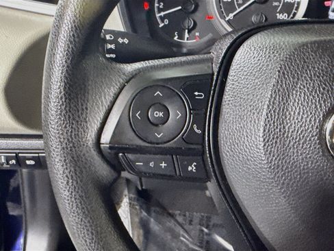Used 2022 Toyota Corolla LE FWD image 14
