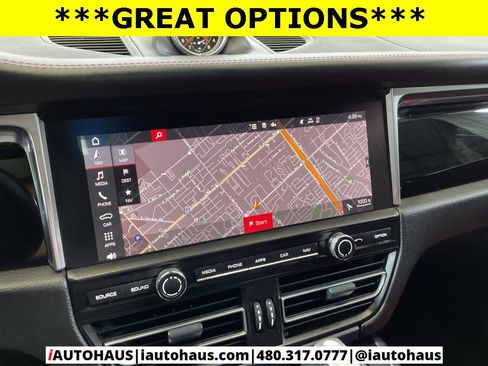 Used 2021 Porsche Macan image 26