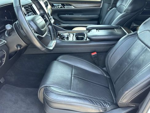 Certified 2022 Jeep Grand Wagoneer Series I w/ Flexible Seating Group AWD/4WD image 14