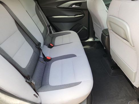 Used 2021 Chevrolet TrailBlazer LT FWD image 24