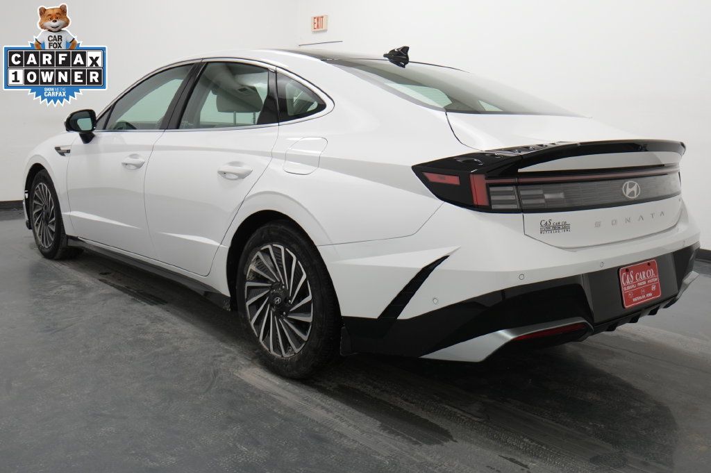 Used 2025 Hyundai Sonata Limited FWD image 6