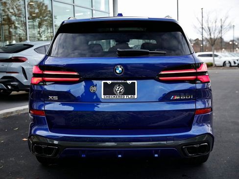 New 2026 BMW X5 M60i w/ Climate Comfort Package image 10