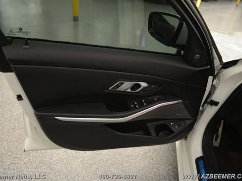 Used 2023 BMW 330e w/ M Sport Package image 36