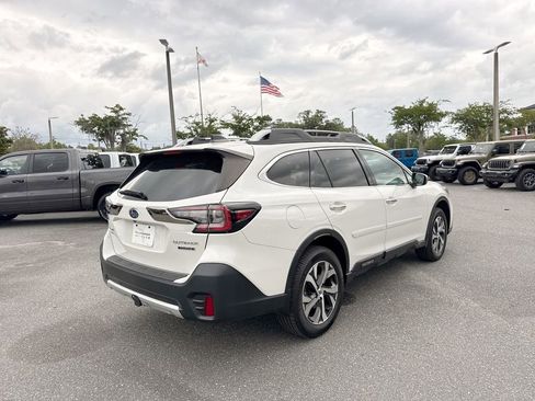 Used 2021 Subaru Outback Touring w/ Popular Package #2 AWD/4WD image 3