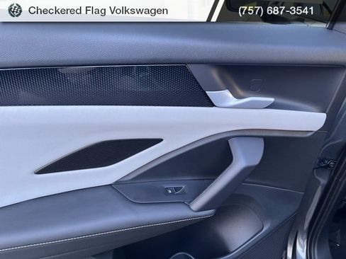 New 2026 Volkswagen Tiguan SE R-Line image 22