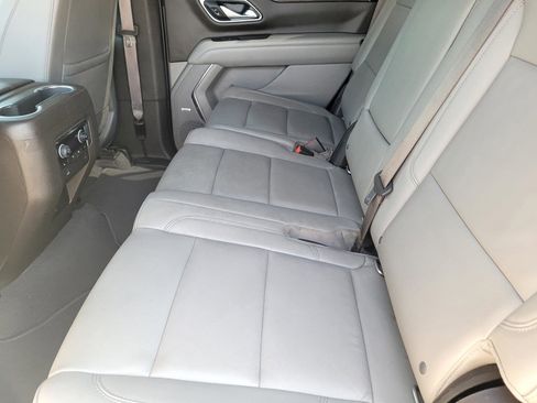 Used 2021 Chevrolet Tahoe LT w/ Luxury Package image 9