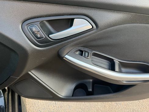 Used 2015 Ford Focus ST image 31