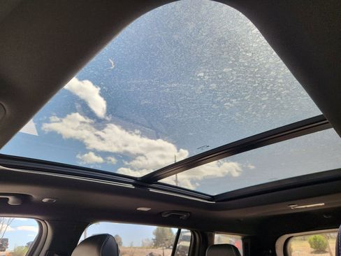 New 2026 Jeep Grand Cherokee L Limited w/ Limited Altitude Package image 18