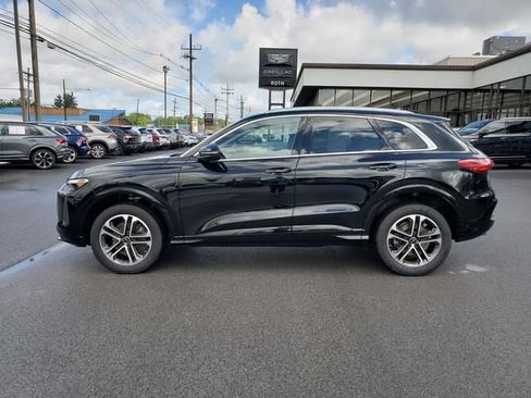 Used 2025 Audi Q5 Premium w/ Convenience Package AWD/4WD image 7