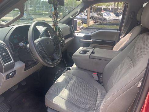 Used 2015 Ford F150 XLT image 5