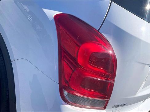 Used 2017 Chevrolet Trax LT w/ LT Convenience Package FWD image 23