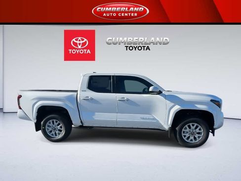 New 2026 Toyota Tacoma SR5 image 9