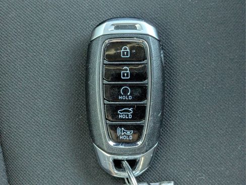 Used 2023 Hyundai Elantra SEL FWD image 27