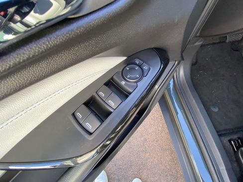 Used 2025 Chevrolet Trax LT image 16