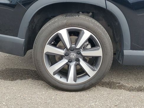 Certified 2025 Honda Pilot Elite image 5