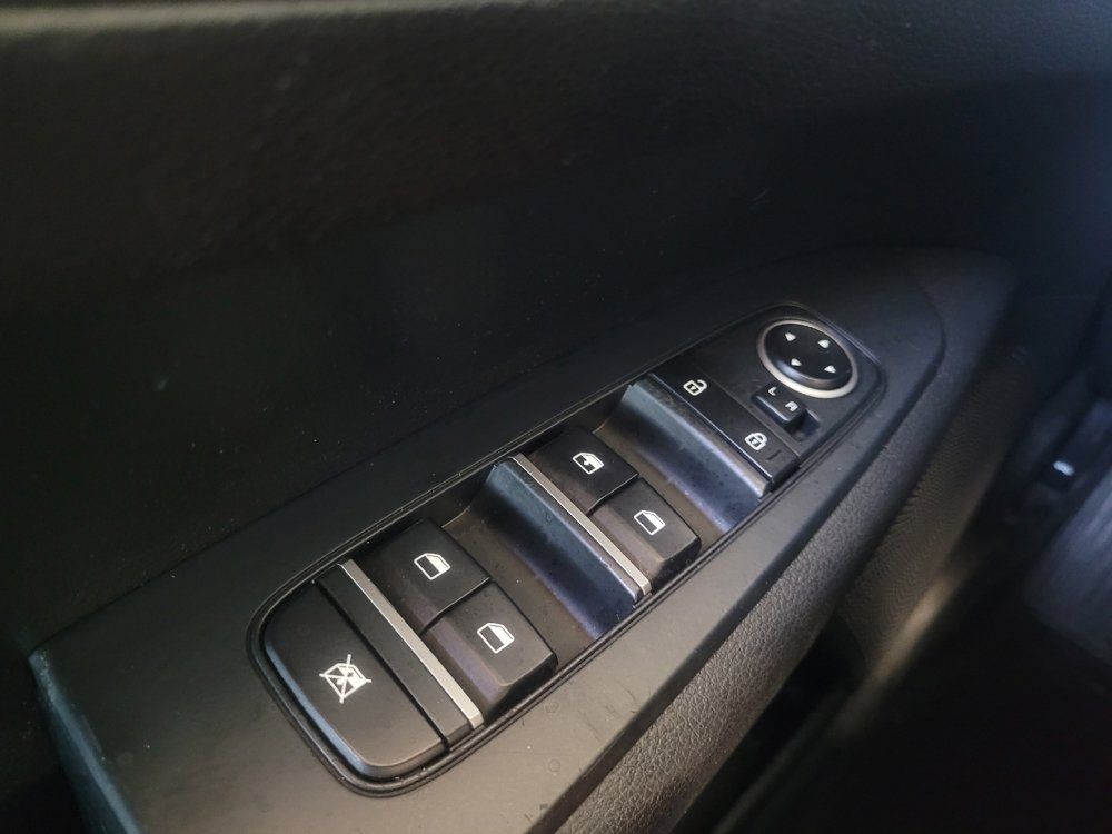 Used 2020 Kia Forte LXS FWD image 27