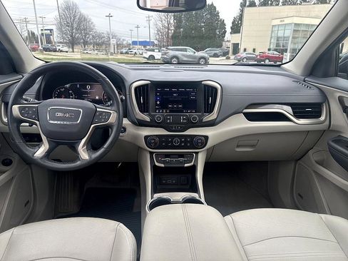 Used 2022 GMC Terrain Denali image 19