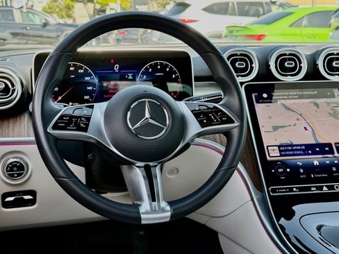 Used 2025 Mercedes-Benz C 300 Sedan image 39