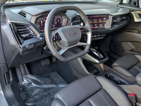 Used 2023 Audi Q4 e-tron Premium image 15