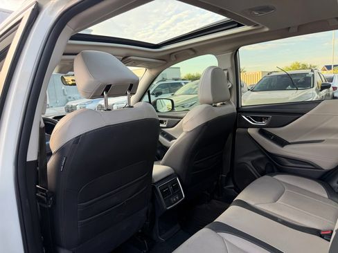 Used 2019 Subaru Forester Limited AWD/4WD image 6