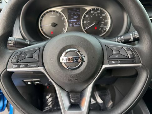 Used 2021 Nissan Kicks S image 27