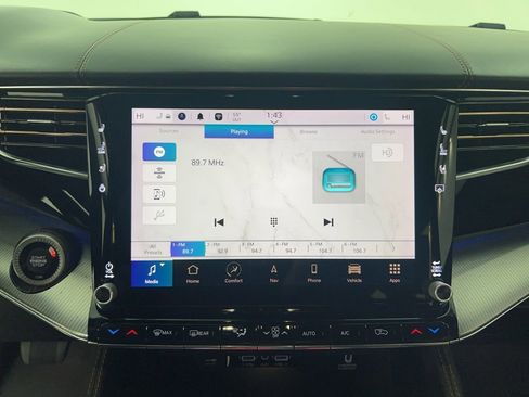 Used 2023 Jeep Grand Wagoneer Series III image 12