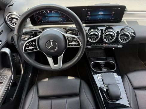 Used 2019 Mercedes-Benz A 220 image 11