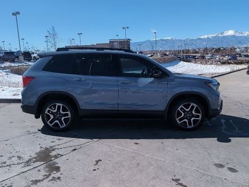 Used 2023 Honda Passport Elite image 5