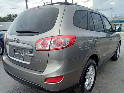 Used 2011 Hyundai Santa Fe GLS image 5