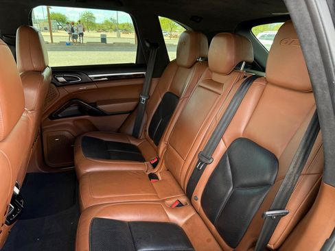 Used 2016 Porsche Cayenne GTS w/ Premium Package Plus AWD/4WD image 12