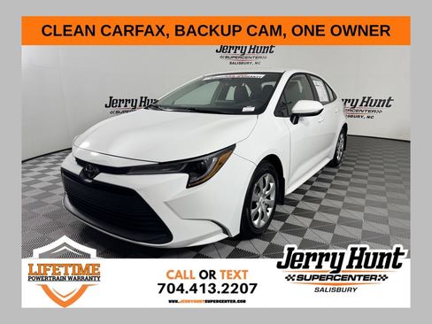 Used 2025 Toyota Corolla LE FWD image 1