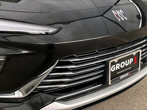 Used 2025 Buick Envista Preferred image 30