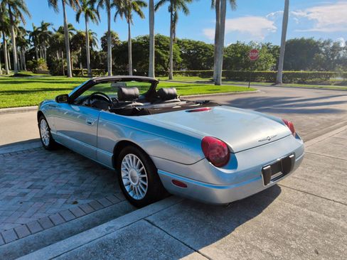 Used 2004 Ford Thunderbird image 5