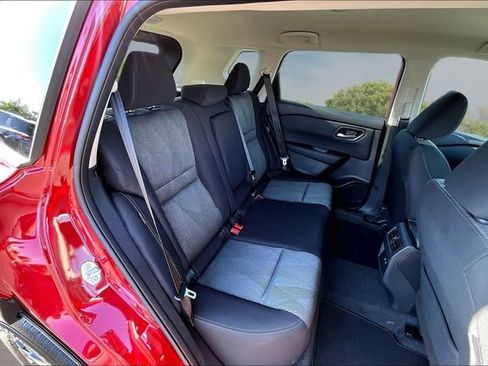 New 2026 Nissan Rogue SV FWD image 9