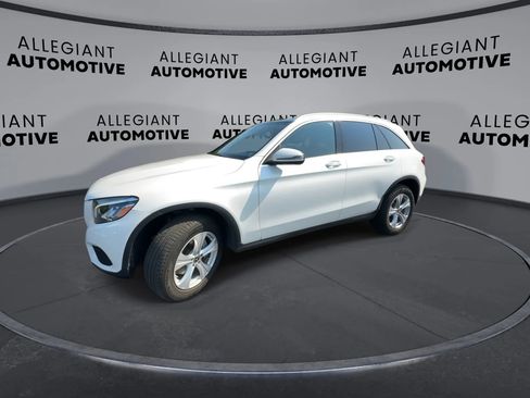 Used 2018 Mercedes-Benz GLC 300 4MATIC image 6