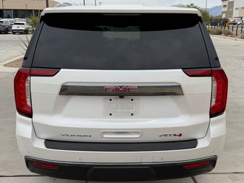 Used 2021 GMC Yukon AT4 w/ AT4 Premium Package AWD/4WD image 7