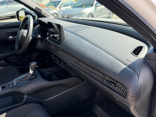 Certified 2025 Honda HR-V Sport image 18