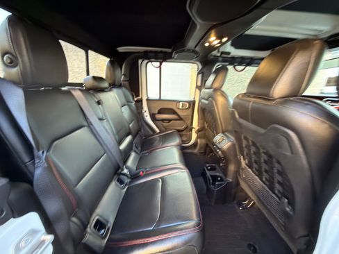 Used 2021 Jeep Gladiator Rubicon AWD/4WD image 27