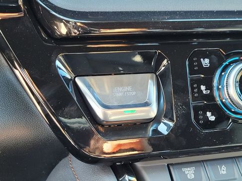 New 2026 GMC Sierra 2500 AT4 w/ AT4 Premium Plus Package image 17