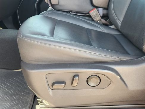 Certified 2025 GMC Sierra 1500 SLT AWD/4WD image 23