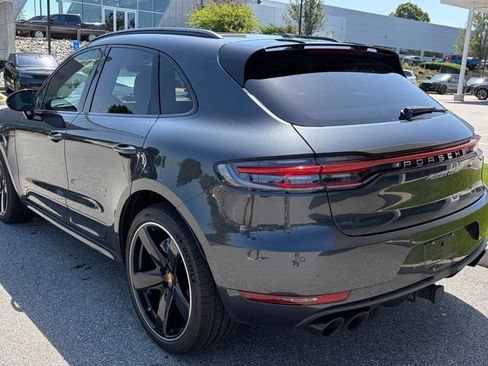 Used 2020 Porsche Macan Turbo AWD/4WD image 2