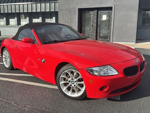 Used 2005 BMW Z4 2.5i image 1